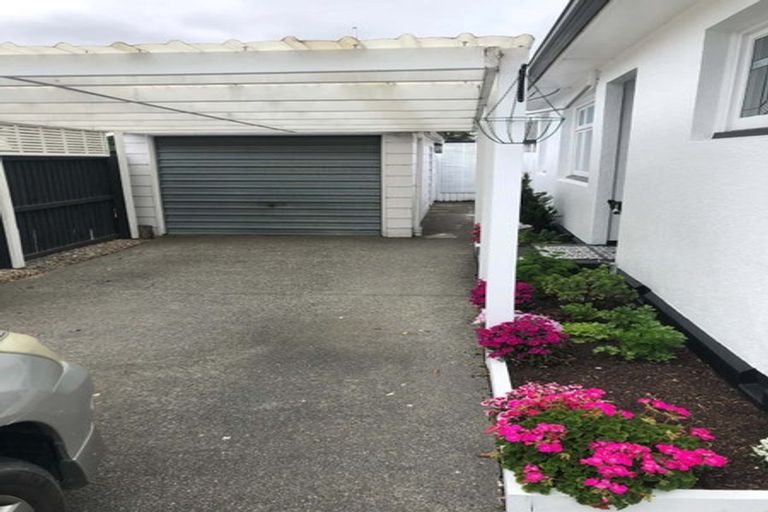 Photo of property in 102a West Belt, Rangiora, 7400