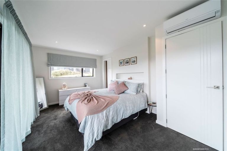 Photo of property in 7a Rannoch Drive, Jacks Point, Queenstown, 9371