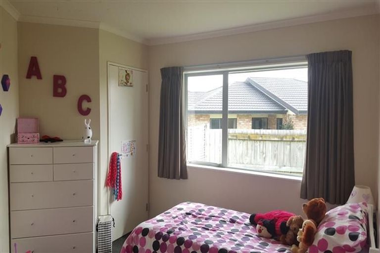 Photo of property in 33 Masefield Terrace, Kelvin Grove, Palmerston North, 4414