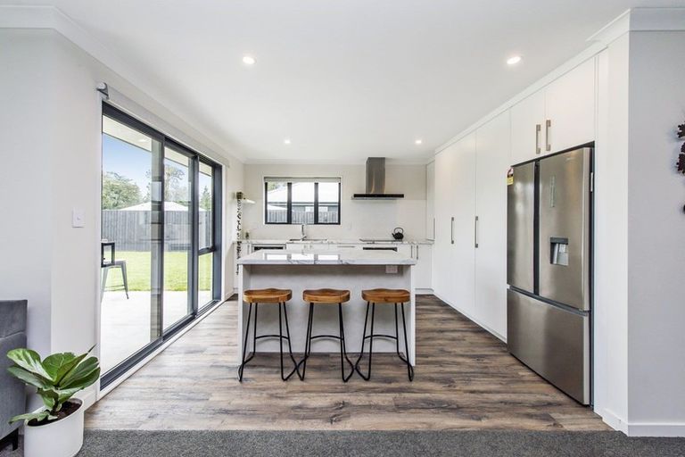 Photo of property in 8 Suffolk Drive, Kirwee, 7571