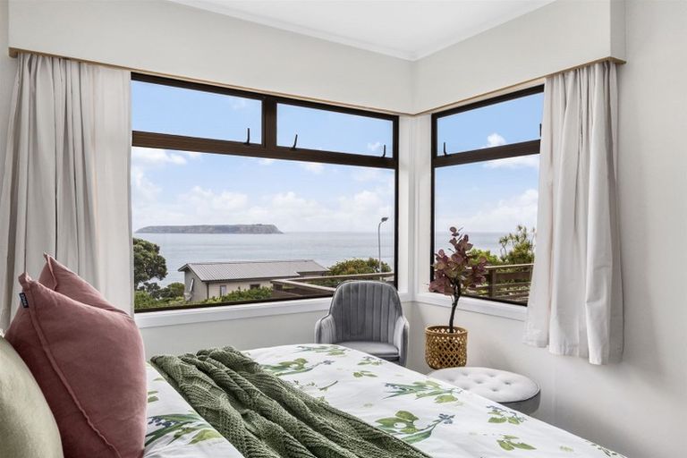 Photo of property in 77 Motuhara Road, Plimmerton, Porirua, 5026