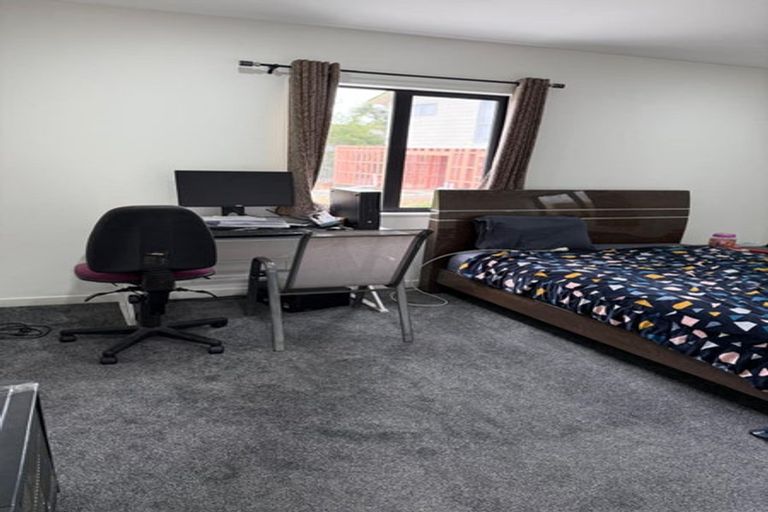 Photo of property in 41a Leo Street, Glen Eden, Auckland, 0602