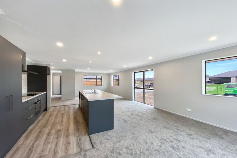 Photo of property in 14 Herridge Street, Woodend, 7691