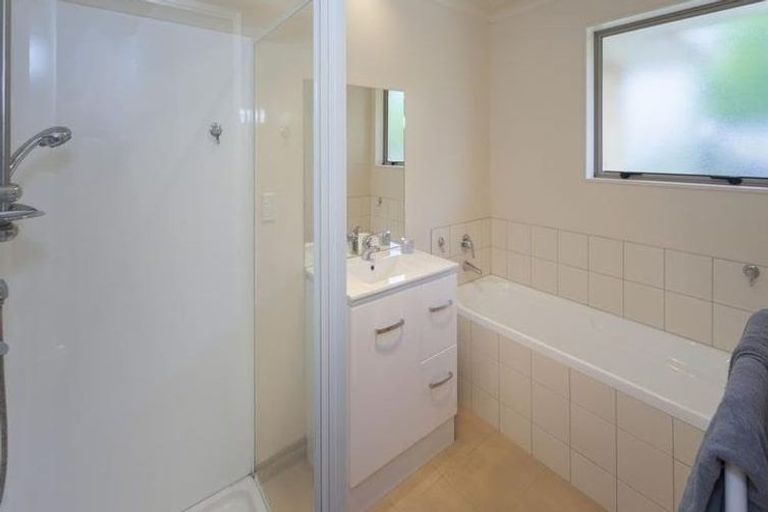 Photo of property in 27 Carol Lee Place, Albany Heights, Auckland, 0632