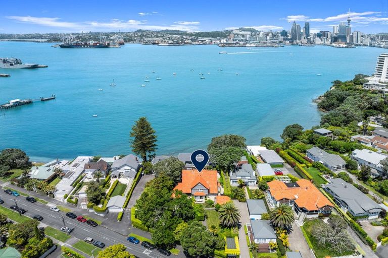 Photo of property in 11 Stanley Point Road, Stanley Point, Auckland, 0624