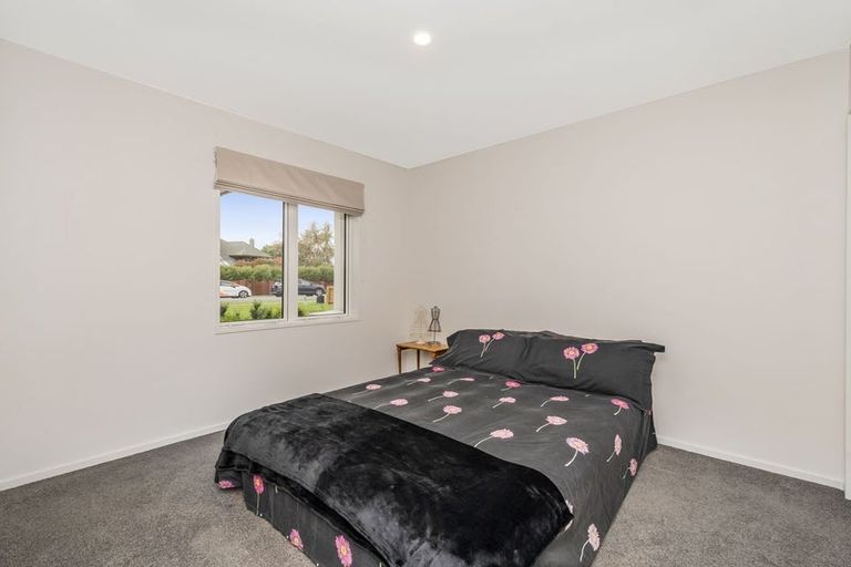 Photo of property in 30 Burnham School Road, Rolleston, 7614