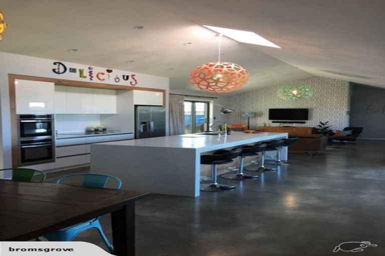 Photo of property in 56 Whakatomo Place, Havelock North, 4130