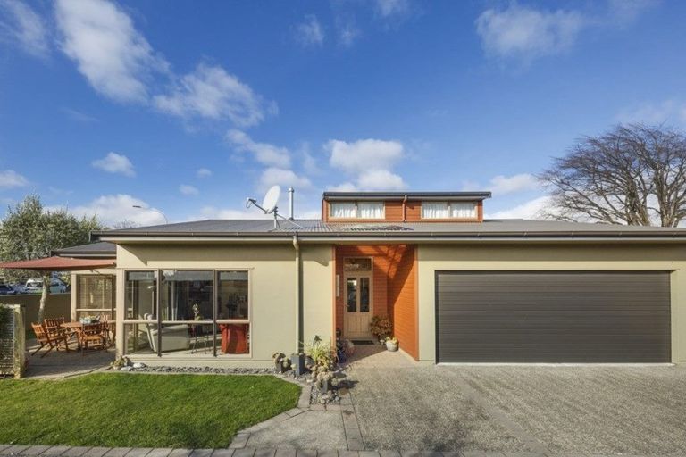 Photo of property in 66 Ihaka Street, Hokowhitu, Palmerston North, 4410