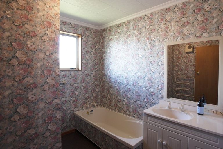 Photo of property in 63 Arthur Street, Winton, 9720