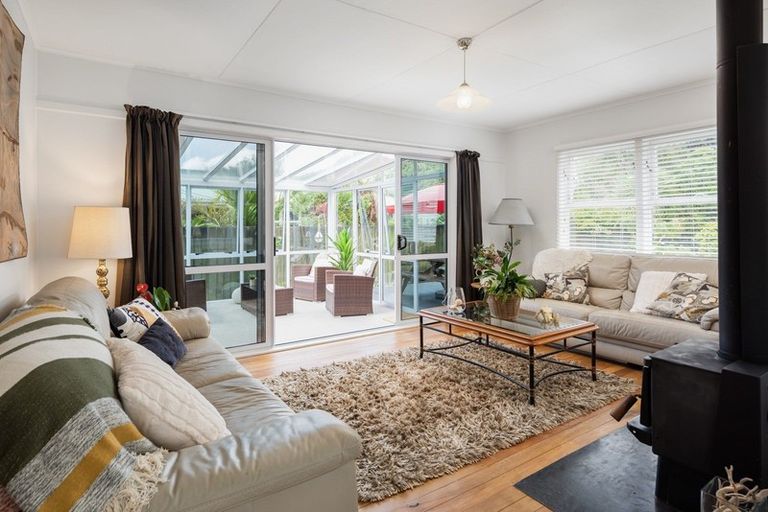 Photo of property in 48 Wairau Road, Picton, 7220