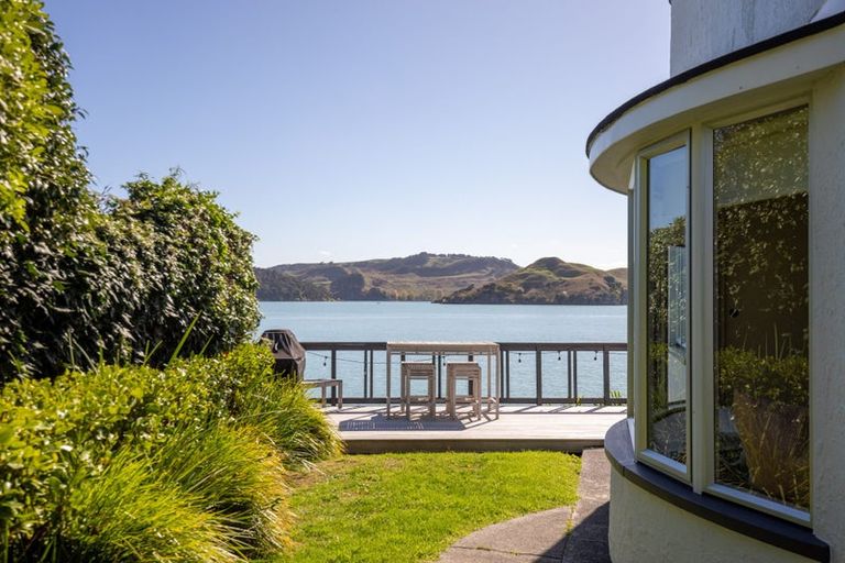 Photo of property in Wallis Street, Raglan, 3225