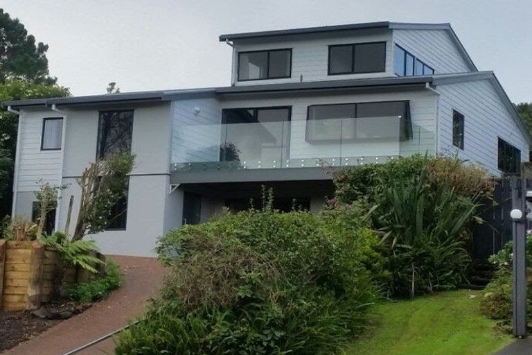 Photo of property in 24 Montclair Rise, Browns Bay, Auckland, 0630