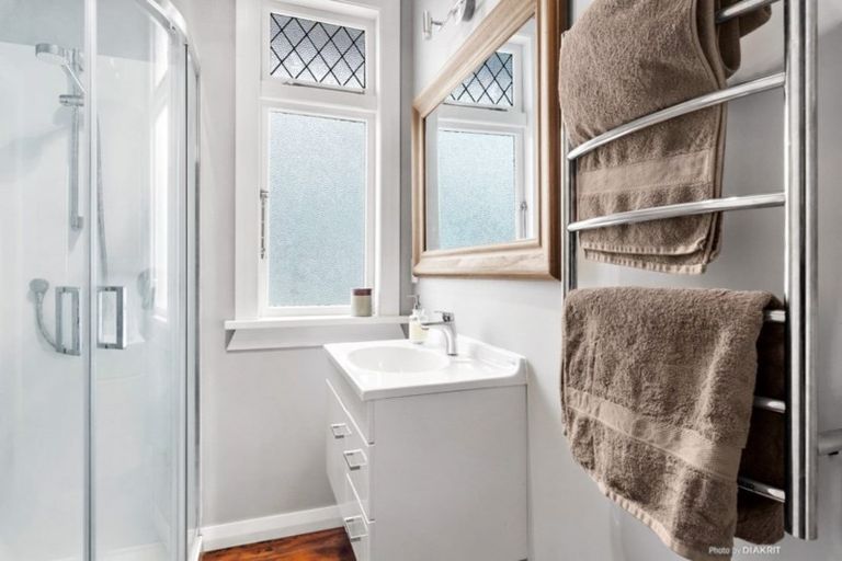 Photo of property in 39 Nottingham Street, Karori, Wellington, 6012