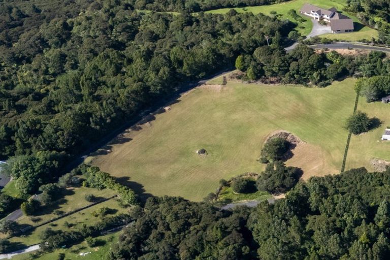 Photo of property in 214a Three Oaks Drive, Dairy Flat, 0794