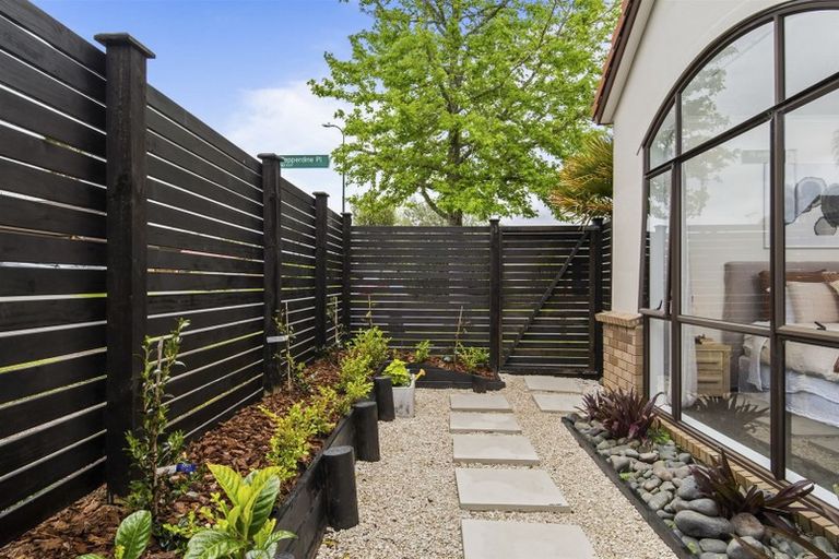 Photo of property in 1 Pepperdine Place, Albany, Auckland, 0632