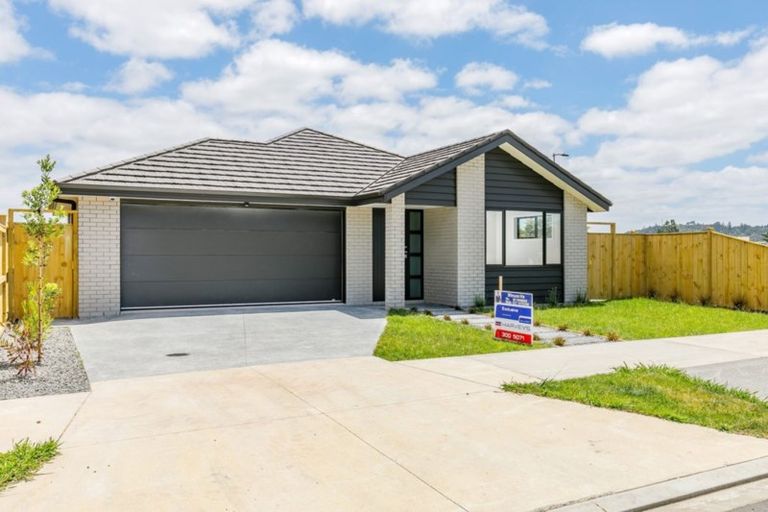 Photo of property in 11 Zadar Street, Kumeu, 0810