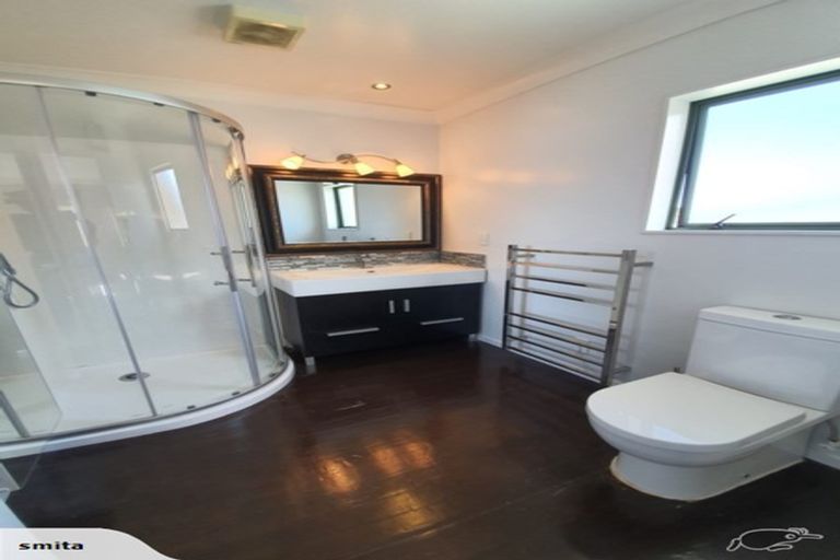 Photo of property in 18 Chippenham Grove, Churton Park, Wellington, 6037