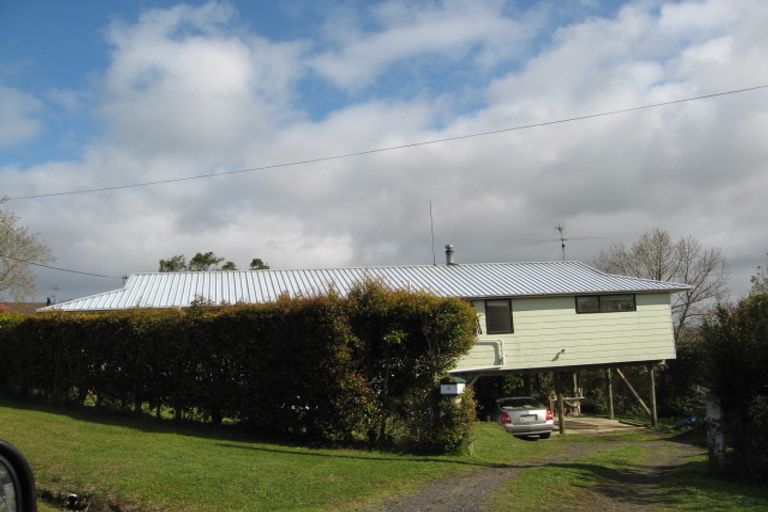 Photo of property in 8 Burnham Road, Waitakere, Auckland, 0816