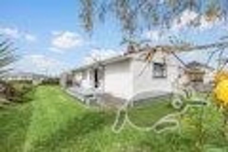 Photo of property in 17 Cameron Street, Papakura, 2110