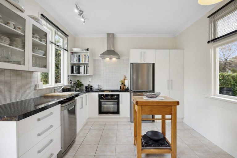 Photo of property in 16 Saint Albans Street, Bradford, Dunedin, 9011