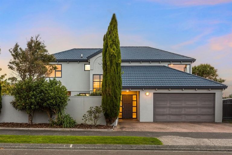 Photo of property in 22 Saint Ives Drive, Camborne, Porirua, 5026