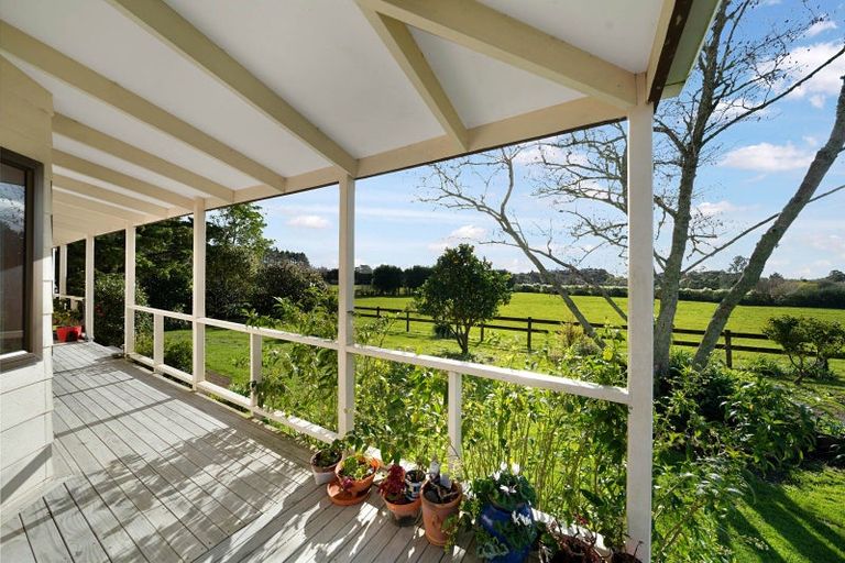 Photo of property in 40 Brookvale Lane, Taupaki, Henderson, 0782