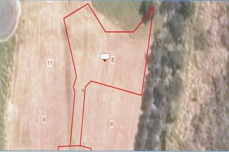 Photo of property in 8 Meenas Place, Cable Bay, 0420