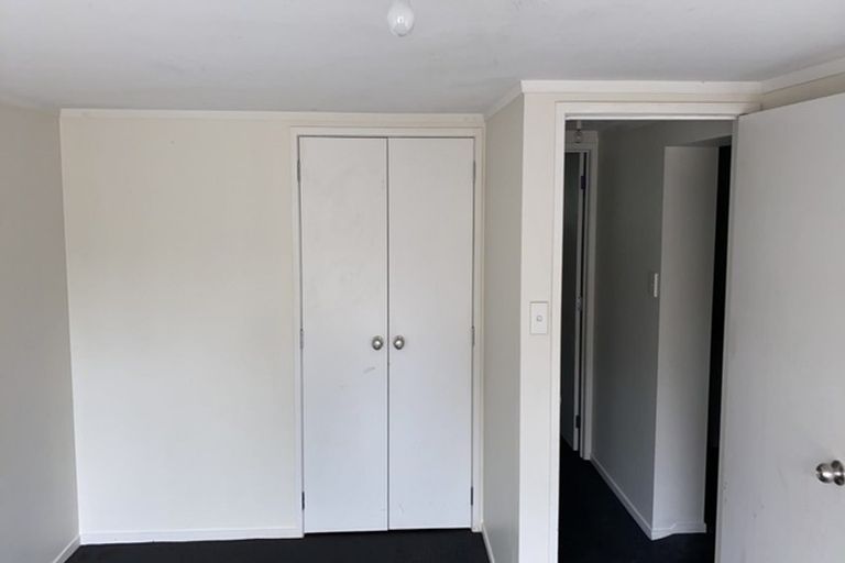 Photo of property in 194 Don Buck Road, Massey, Auckland, 0614