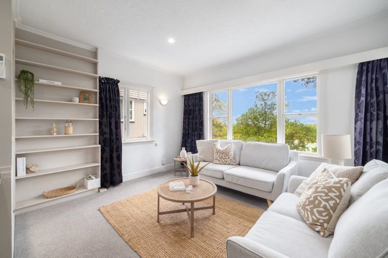 Photo of property in 10 Sherwood Lane, Cashmere, Christchurch, 8022
