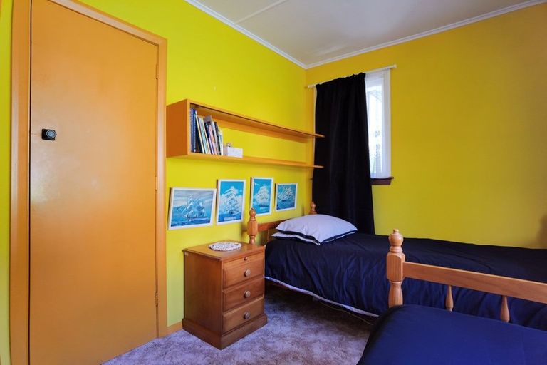 Photo of property in 19 Main Road, Harihari, 7884