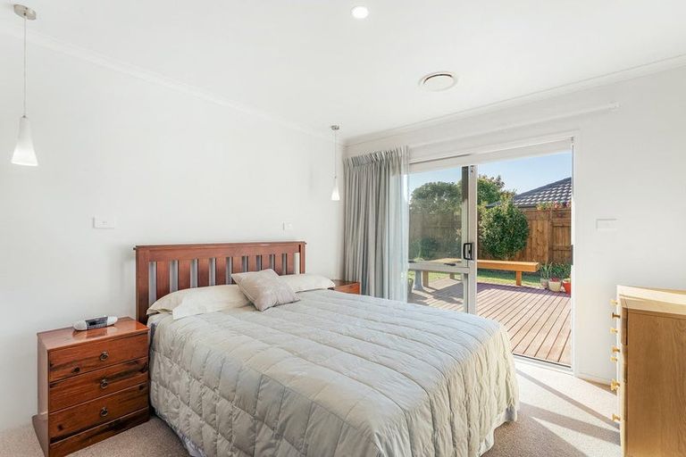 Photo of property in 34 Butterworth Crescent, Papamoa Beach, Papamoa, 3118