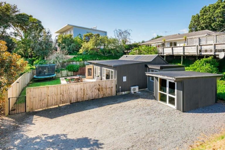 Photo of property in 7 Martin Road, Paraparaumu Beach, Paraparaumu, 5032