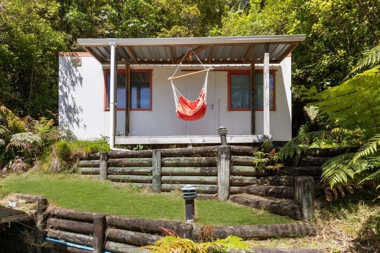 Photo of property in 19 Tombleson Road, Lake Rotoma, Rotorua, 3074