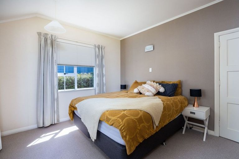 Photo of property in 29 Cornwall Street, Brooklands, New Plymouth, 4310