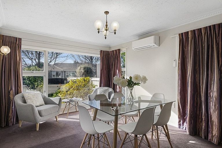 Photo of property in 2 Seagrave Place, Ilam, Christchurch, 8041