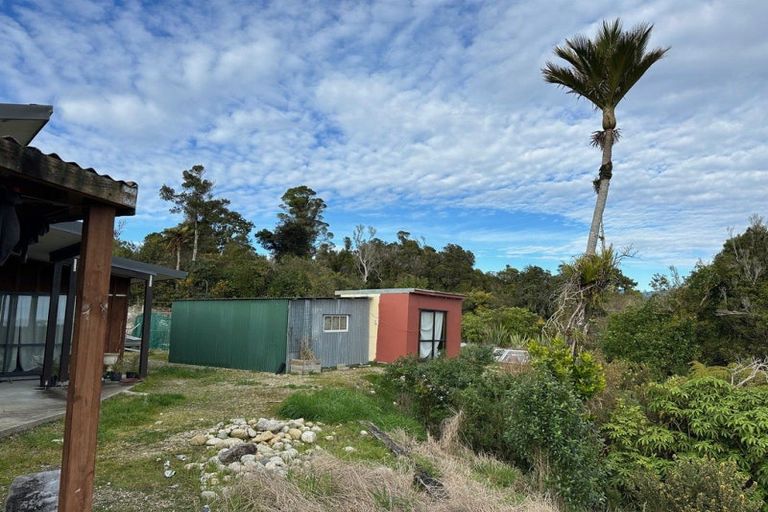 Photo of property in 76 Eco Place, Little Wanganui, Karamea, 7893