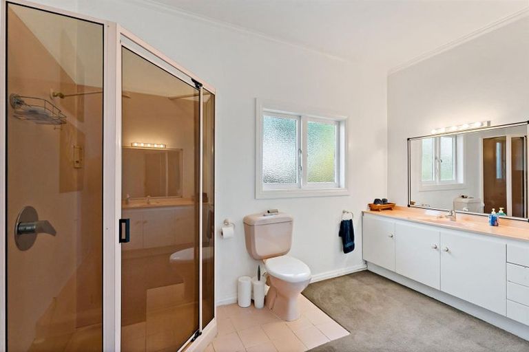 Photo of property in 204 Hurstmere Road, Takapuna, Auckland, 0622