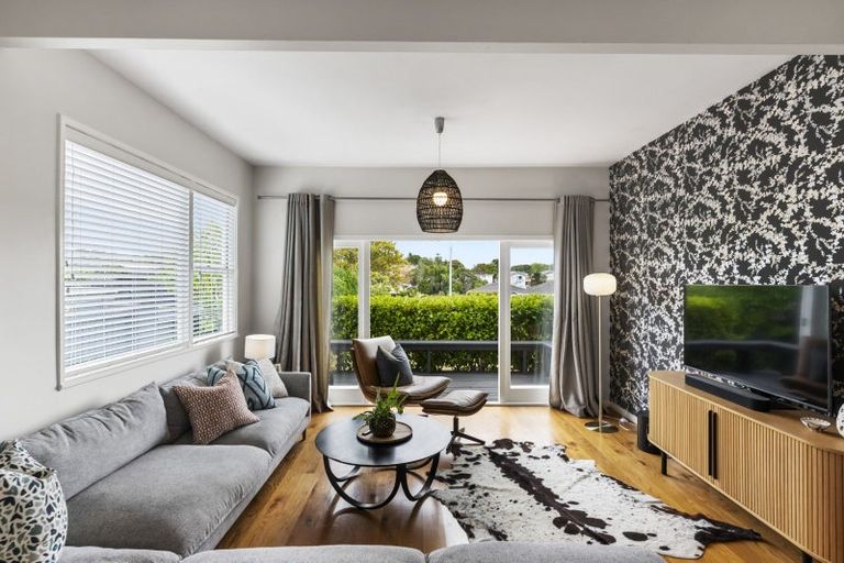 Photo of property in 12 Ripon Crescent, Meadowbank, Auckland, 1072