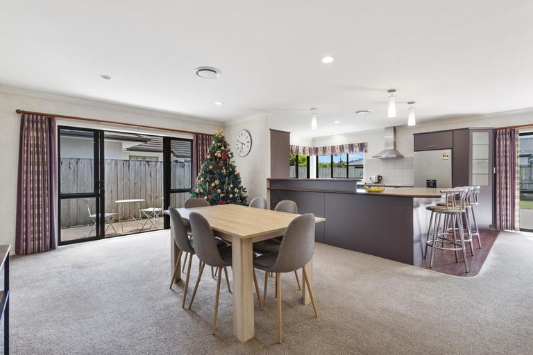 Photo of property in 14 Mirbeck Avenue, Cambridge, 3434