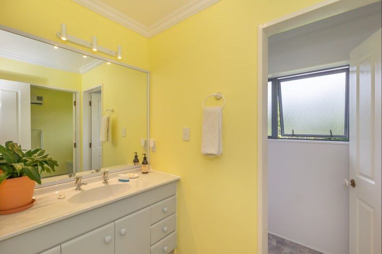 Photo of property in 50 Railway Terrace, Ohau, Levin, 5570