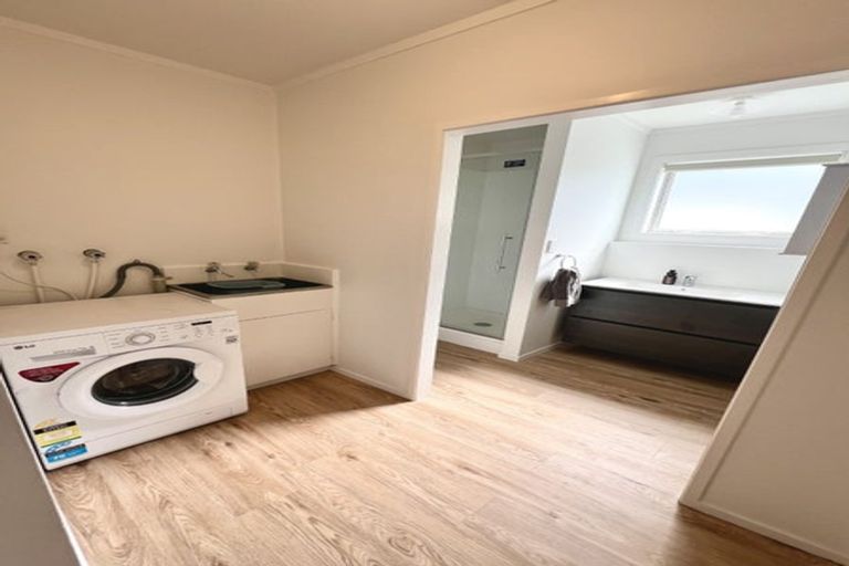 Photo of property in 1/9 Nigel Road, Browns Bay, Auckland, 0630