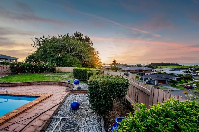 Photo of property in 55 Nugent Street, Bell Block, New Plymouth, 4312