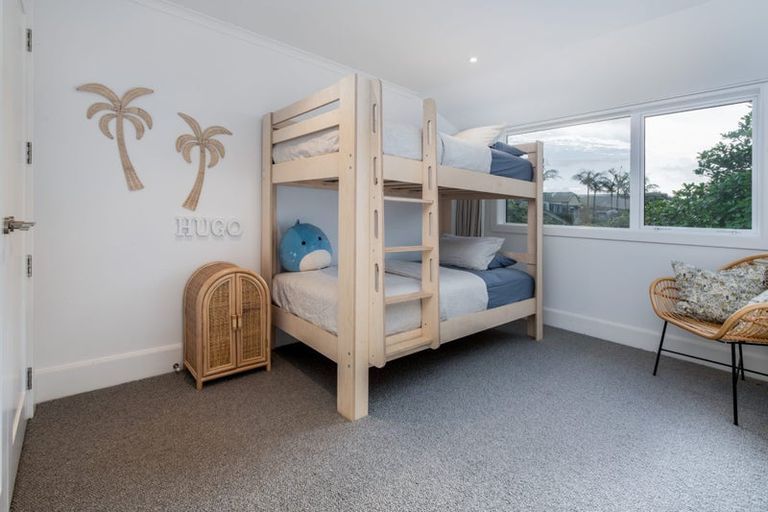 Photo of property in 1/30 Ocean View Road, Milford, Auckland, 0620