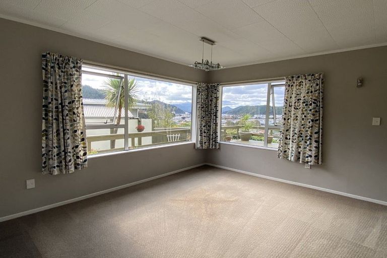 Photo of property in 12 Dorset Street, Picton, 7220