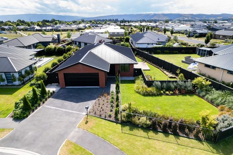 Photo of property in 26 Carrick Place, Mosgiel, 9024