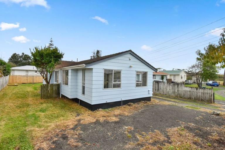 Photo of property in 20 Rountree Place, Conifer Grove, Takanini, 2112