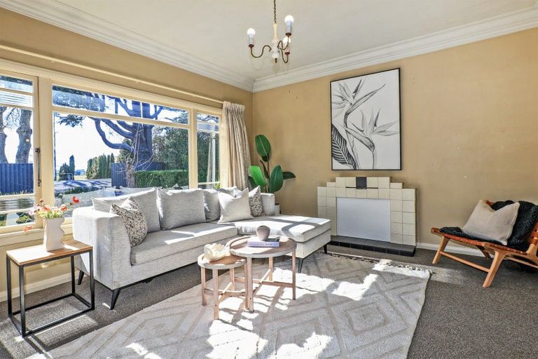 Photo of property in 99 Havelock Road, Havelock North, 4130