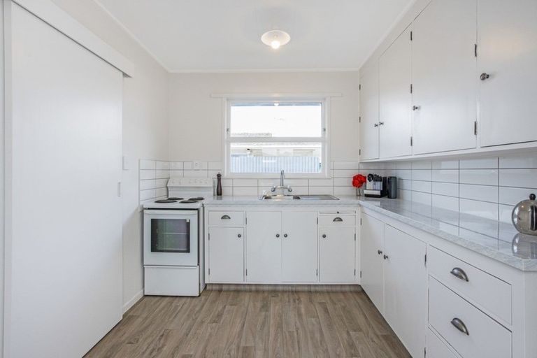 Photo of property in 2/507 Burnett Street, Mahora, Hastings, 4120