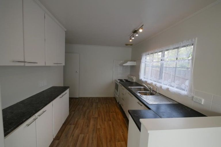 Photo of property in 16 Hoylake Place, Wattle Downs, Auckland, 2103