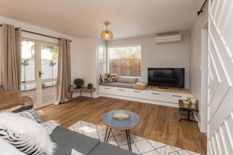 Photo of property in 2/270 Kilmore Street, Christchurch Central, Christchurch, 8011